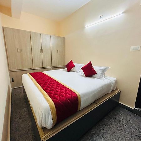 Y Stay Homestay Τιρουπάτι Εξωτερικό φωτογραφία